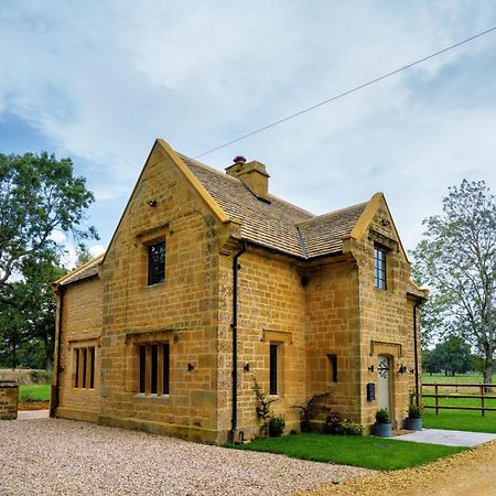 Pass The Keys Fourshires Lodge Wonderful Panoramic Views Moreton-in-Marsh Dış mekan fotoğraf